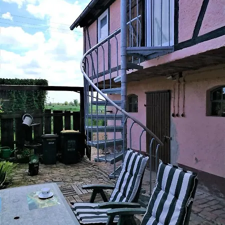 Ferienhaus Familienfreundliches Mit 3 Schlafzimmern Oldisleben